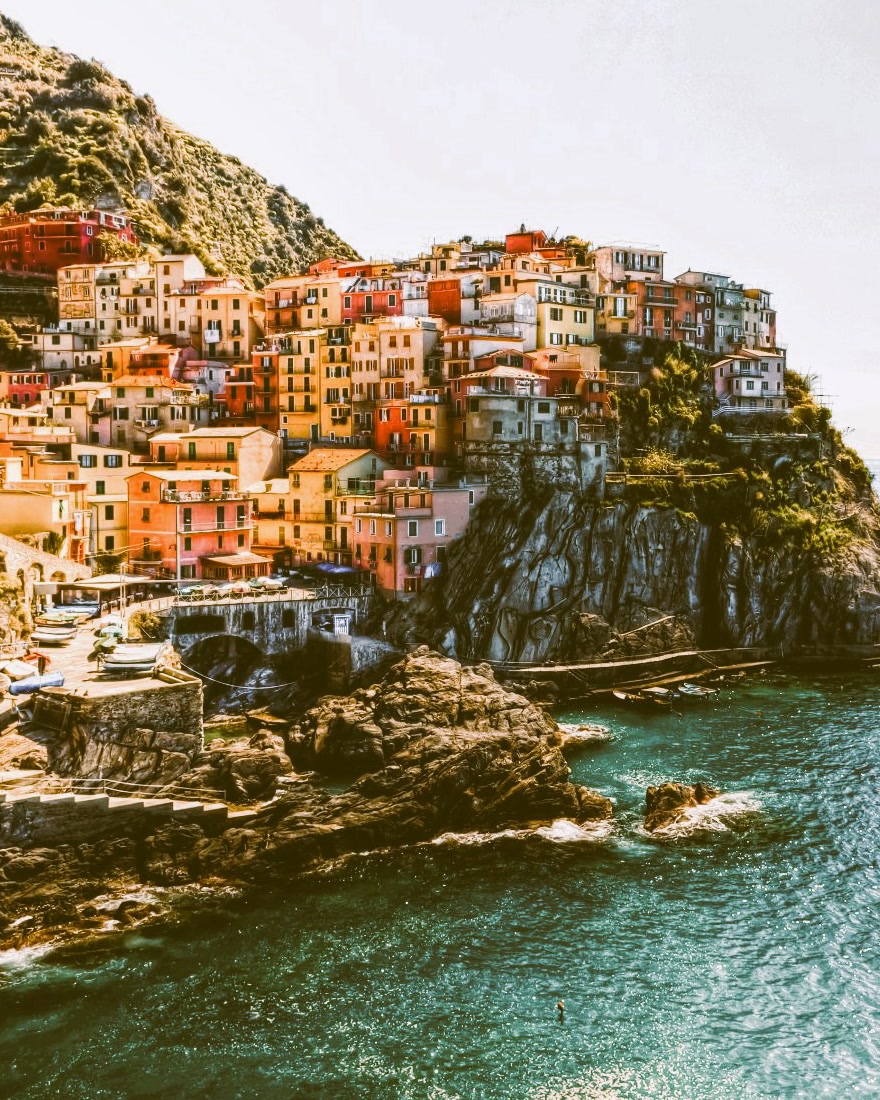 Manarola, Liguria: il borgo sulla scogliera